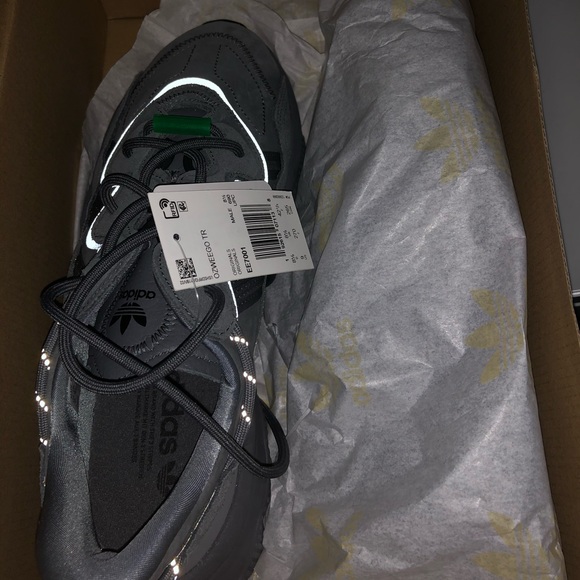 ozweego tr grey solar green